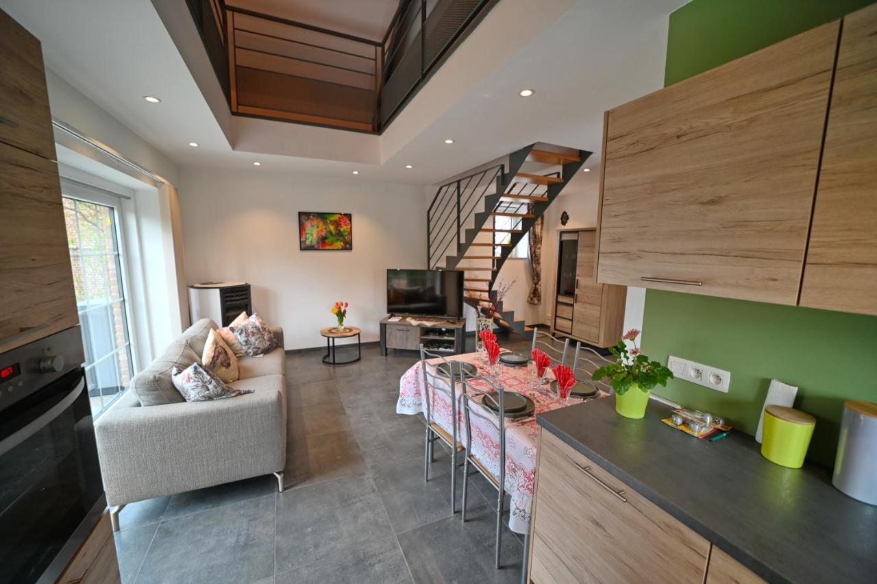 La Petite Maison Dans La Prairie Отон Екстер'єр фото